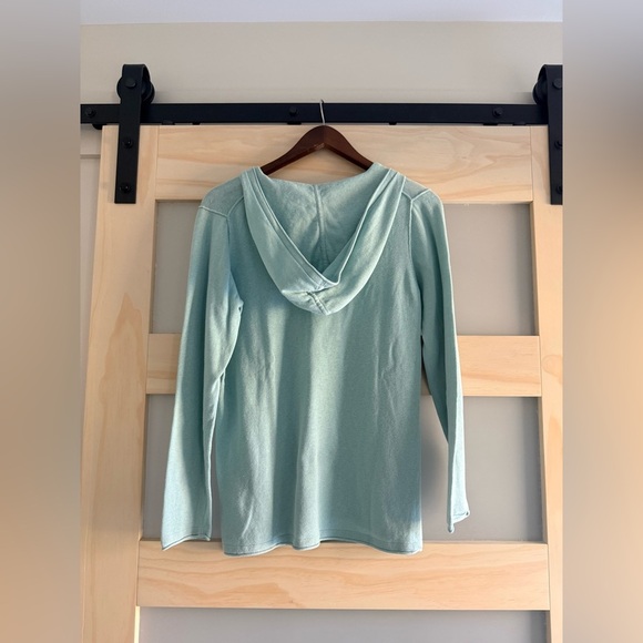 Eddie Bauer Linen Cotton Henley Hoodie Women’s Medium Light Aqua Long Sleeve - Picture 2 of 4